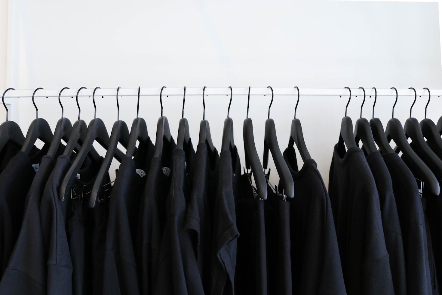 Tips Tampil Elegan dengan Anggaran Terbatas